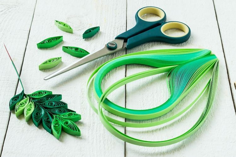 paper quilling tools