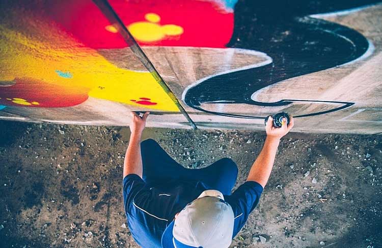 Types of Spray Paint for Graffiti